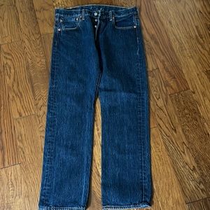Mens Levi Strauss jeans 501 32 X 29 length